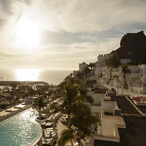 Marina Bayview (adults Only) Apartment